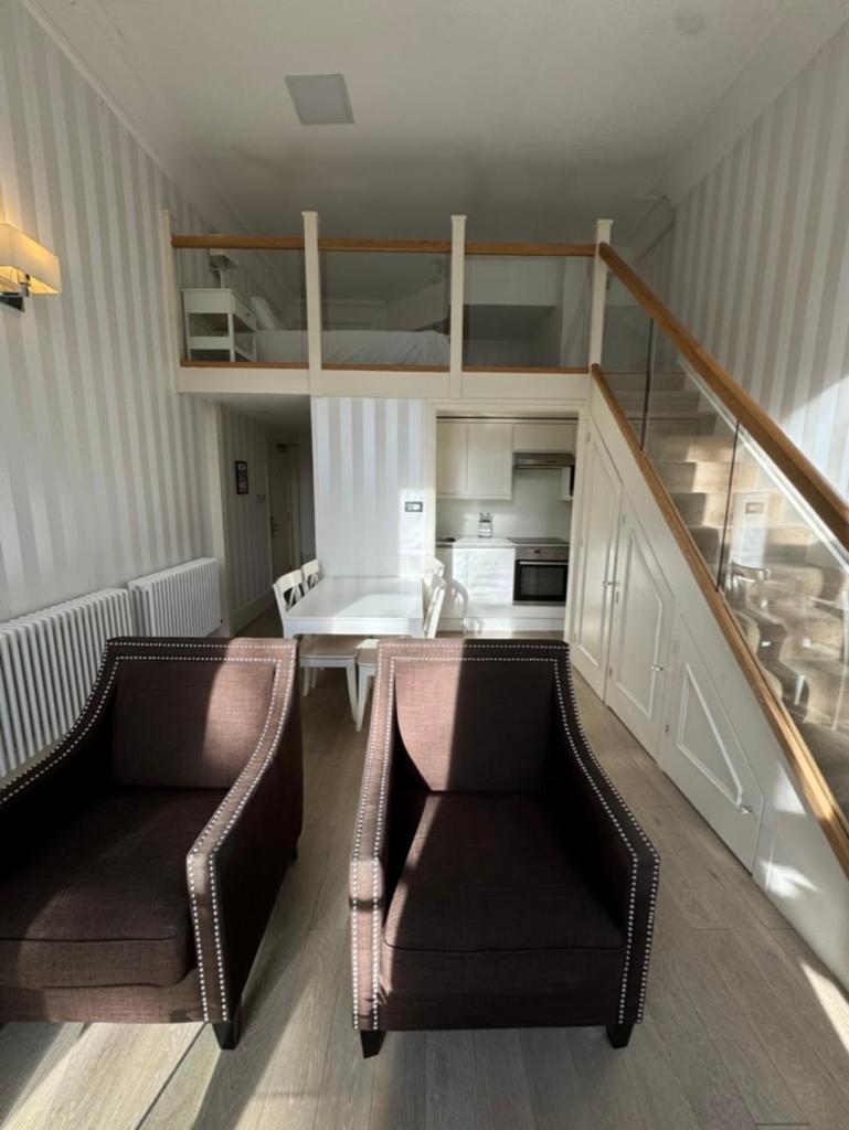 Apartment Luxury Mezzanine In Kensington / Earls Court Garden Square *