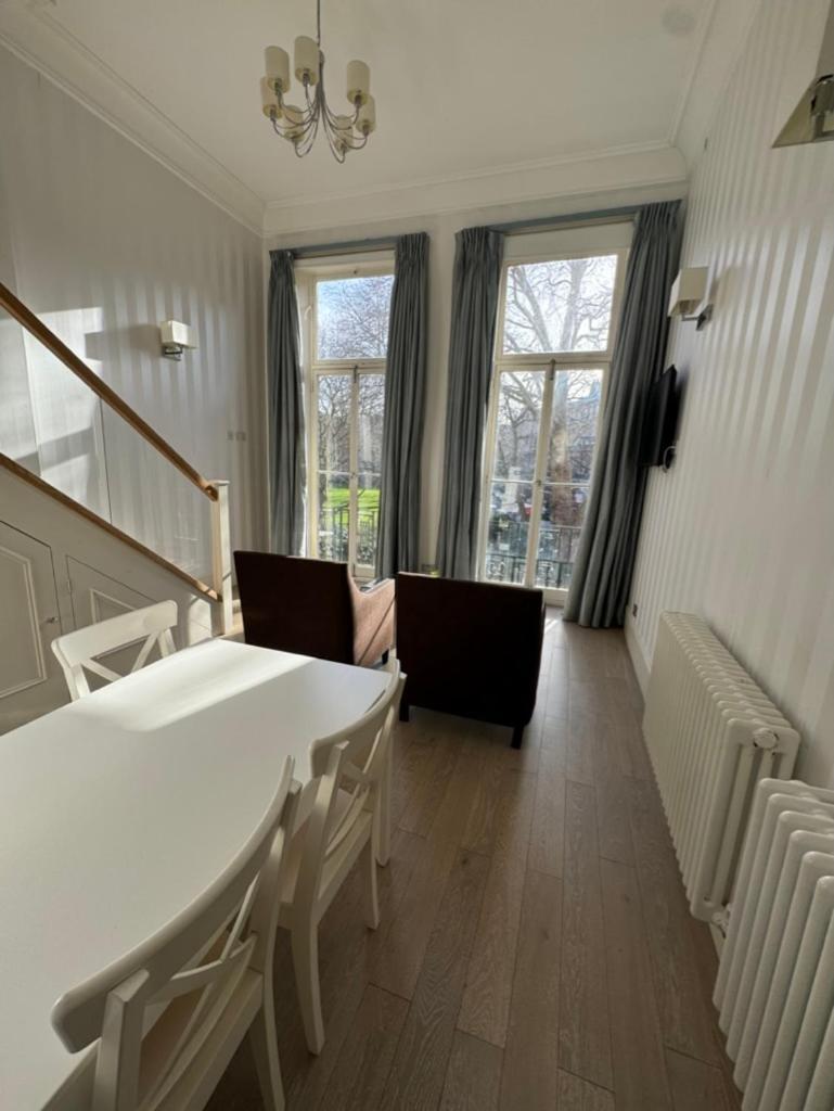 Apartment Luxury Mezzanine In Kensington / Earls Court Garden Square